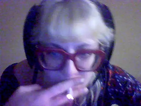 BlondieTami online show from September 20, 2025, 5:52 am