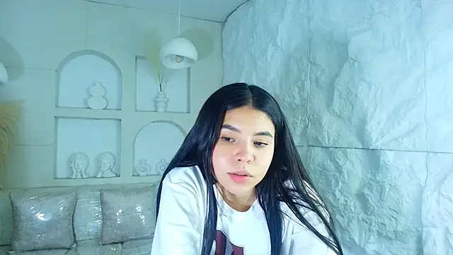 ambarina r online show from November 2, 2025, 3:09 am