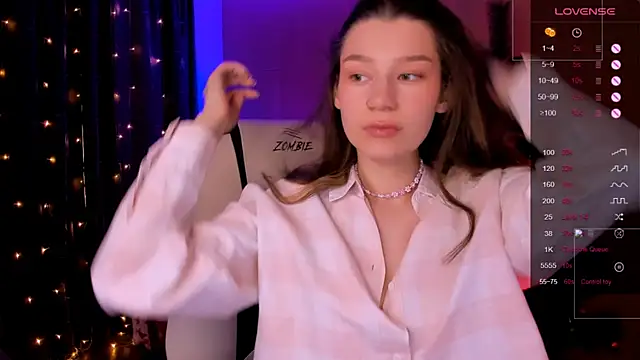 Snapshot of LinaBlossom_ chatting on January 8, 2026, 9:00 am LinaBlossom online show from January 8, 2026, 9:00 am