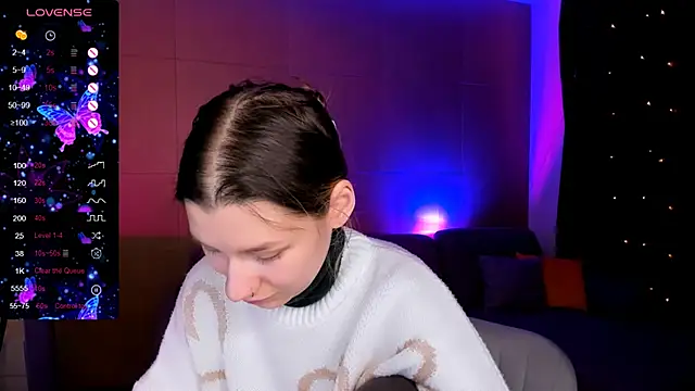 Snapshot of LinaBlossom_ chatting on February 25, 2026, 2:10 am LinaBlossom online show from February 25, 2026, 2:10 am