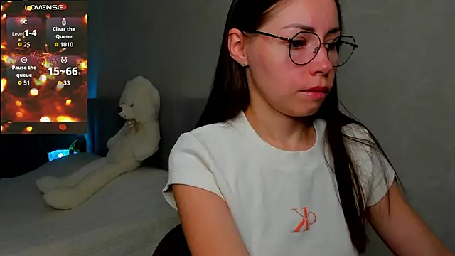 Snapshot of fun_nd_bun chatting on July 22, 2026, 2:36 am fun nd bun online show from July 22, 2026, 2:36 am