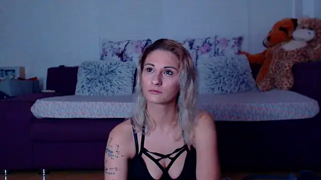 Snapshot of CassieSpell chatting on March 3, 2026, 8:48 pm CassieSpell online show from March 3, 2026, 8:48 pm