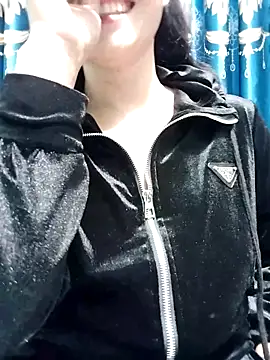 Mc chinese online show from November 28, 2025, 1:14 pm