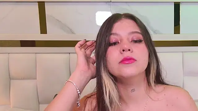 samanthaa sm online show from December 17, 2025, 12:00 pm