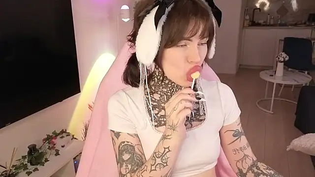 Eva Sonic online show from April 1, 2026, 3:18 am