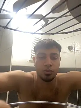 Snapshot of astoperaa chatting on November 20, 2025, 7:35 pm astoperaa online show from November 20, 2025, 7:35 pm