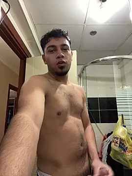 Snapshot of astoperaa chatting on March 17, 2026, 7:23 am astoperaa online show from March 17, 2026, 7:23 am