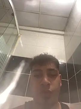 Snapshot of astoperaa chatting on March 29, 2026, 8:42 pm astoperaa online show from March 29, 2026, 8:42 pm