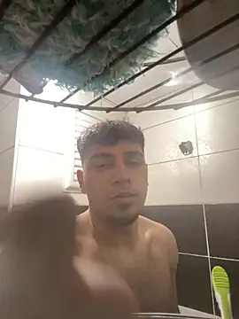 Snapshot of astoperaa chatting on March 30, 2026, 6:42 pm astoperaa online show from March 30, 2026, 6:42 pm