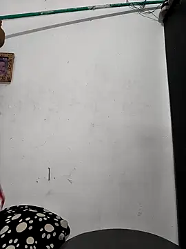 DEIV2  online show from April 28, 2026, 6:51 am