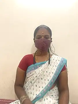 Tamil Yalini12 online show from October 3, 2025, 6:10 am