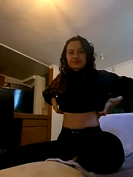 Camila Nyx online show from November 24, 2025, 9:25 pm