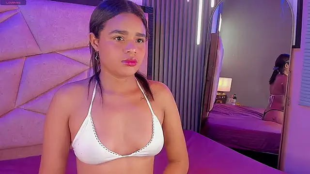 Snapshot of Salome_Duque chatting on November 9, 2025, 5:22 pm Salome Duque online show from November 9, 2025, 5:22 pm
