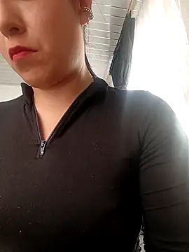  Luna-1 online show from October 7, 2025, 6:05 pm