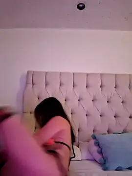 Snapshot of Akane24 chatting on October 18, 2025, 6:52 pm Akane24 online show from October 18, 2025, 6:52 pm