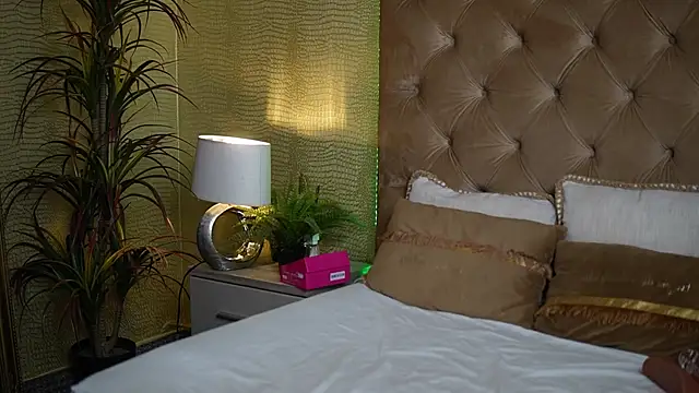 TiffanyTaboo online show from September 24, 2025, 7:28 pm