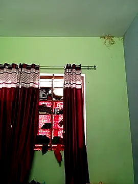 School medam online show from October 7, 2025, 9:17 am