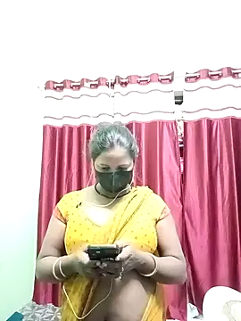 School medam online show from October 28, 2025, 11:51 pm