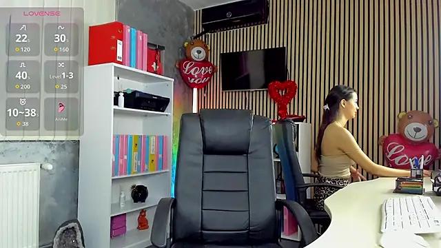 OfficeGirls online show from June 1, 2026, 6:09 pm