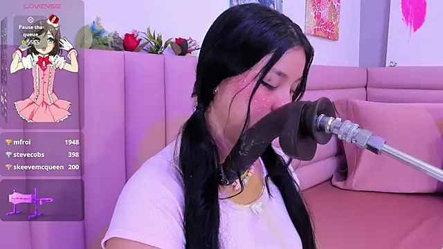 mia celezte online show from April 19, 2026, 11:42 am