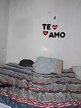 Snapshot of catperigosa chatting on December 13, 2025, 7:53 pm catperigosa online show from December 13, 2025, 7:53 pm