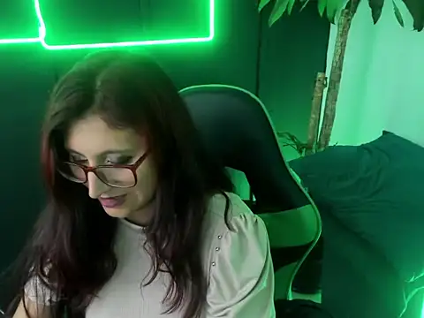 VictoriaSpenser online show from October 14, 2025, 6:31 pm