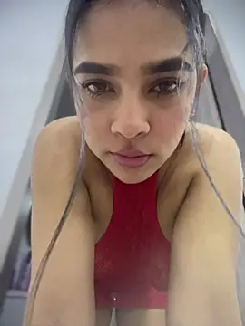 Snapshot of Valery_lux16 chatting on June 25, 2026, 4:44 pm Valery lux16 online show from June 25, 2026, 4:44 pm