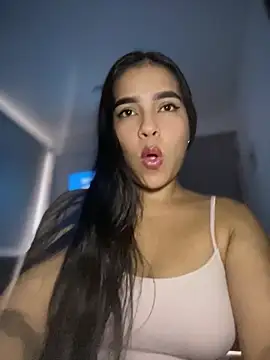 Snapshot of Valery_lux16 chatting on June 27, 2026, 4:45 pm Valery lux16 online show from June 27, 2026, 4:45 pm