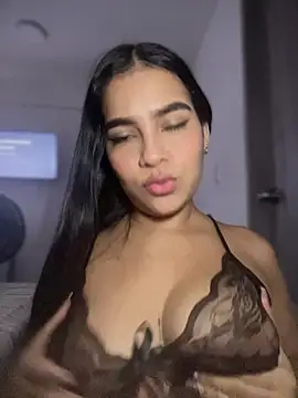 Snapshot of Valery_lux16 chatting on July 5, 2026, 3:19 pm Valery lux16 online show from July 5, 2026, 3:19 pm