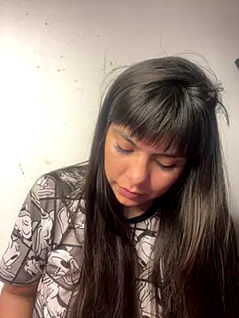 Bulma04 online show from November 8, 2025, 5:07 am