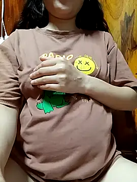 Pipi23  online show from October 16, 2025, 2:51 pm