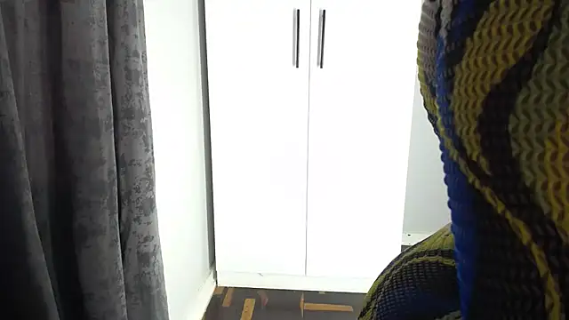 Juiceybileh online show from November 7, 2025, 1:00 pm