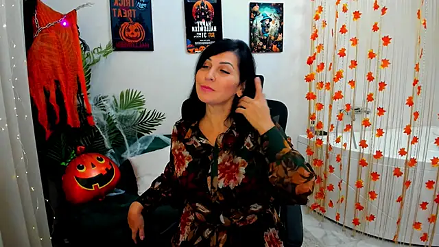 Moon Veloure1 online show from October 10, 2025, 3:27 am