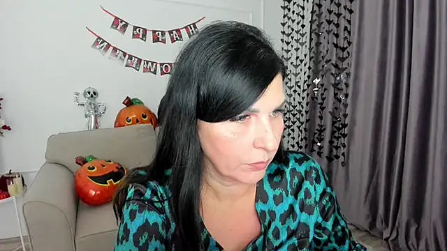 Moon Veloure1 online show from October 19, 2025, 3:29 am