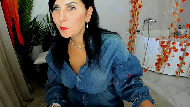 Moon Veloure1 online show from November 5, 2025, 4:01 am