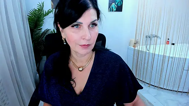 Moon Veloure1 online show from November 27, 2025, 3:30 am