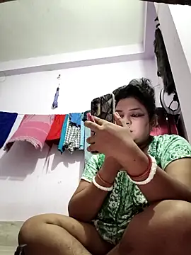 Deborbhavi222 online show from April 17, 2026, 7:17 pm