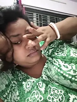 Deborbhavi222 online show from April 22, 2026, 2:07 pm