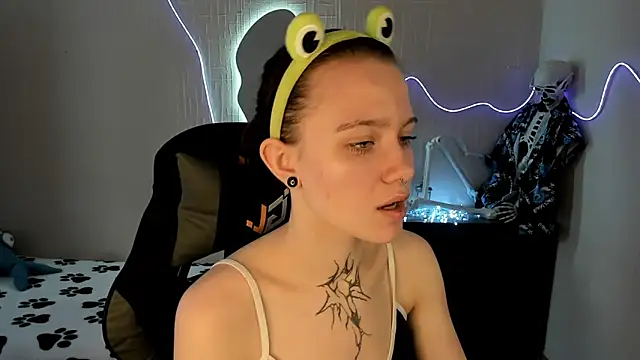 Elastikisss online show from April 4, 2026, 4:55 am