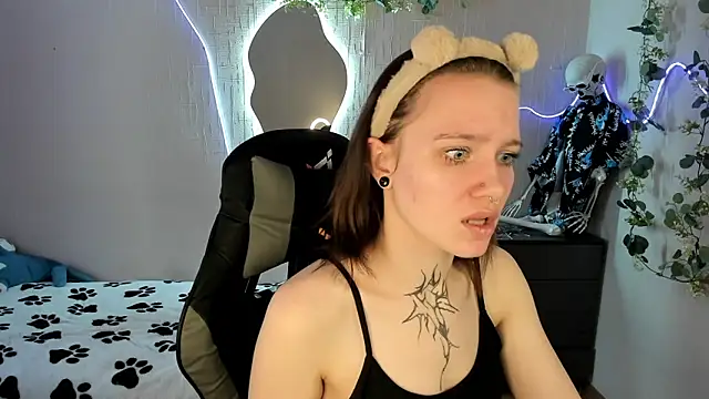 Elastikisss online show from April 10, 2026, 6:07 am