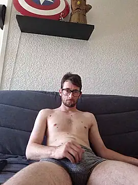 nymphomaniecouple online show from June 27, 2026, 6:40 am