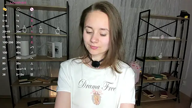 Crysta1Eva  online show from June 6, 2026, 7:29 pm