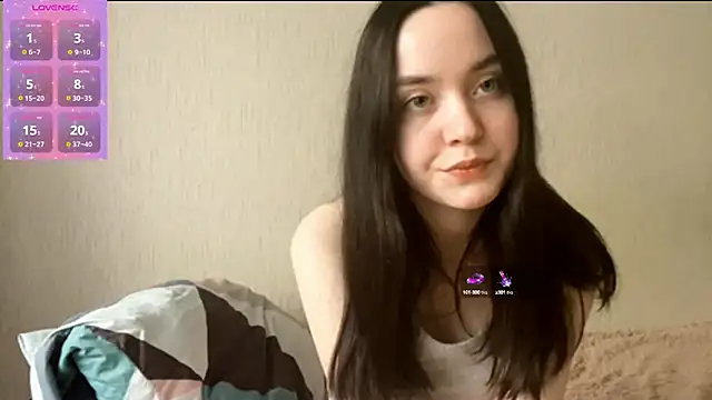 VividSienna online show from October 9, 2025, 11:41 am