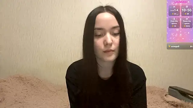 VividSienna online show from November 14, 2025, 3:00 pm