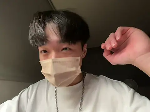 Yo155 online show from October 21, 2025, 3:35 pm