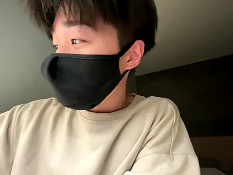 Yo155 online show from November 6, 2025, 5:14 pm