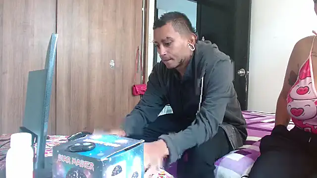 Carlandelli1 online show from October 22, 2025, 1:33 pm