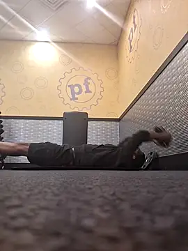 214KingLonggg online show from February 8, 2026, 11:08 pm