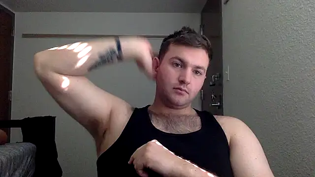 Snapshot of daddypineapple77 chatting on February 7, 2026, 4:33 pm daddypineapple77 online show from February 7, 2026, 4:33 pm