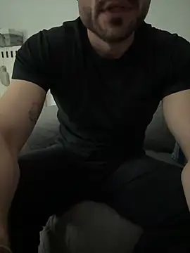 Snapshot of giovan2020 chatting on May 25, 2026, 8:59 pm giovan2020 online show from May 25, 2026, 8:59 pm